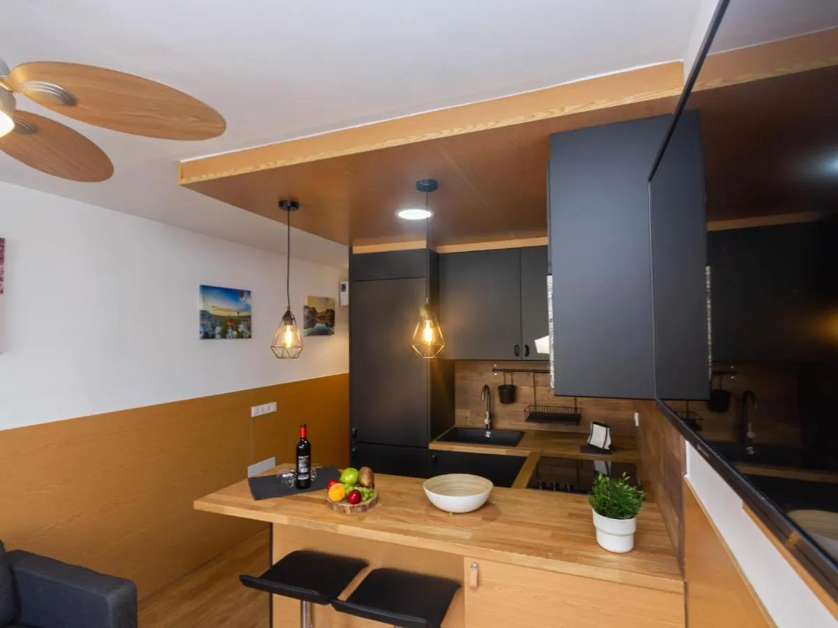 Cherry Friendly Holiday Home Playa del Ingles  Playa del Ingles (Gran Canaria)